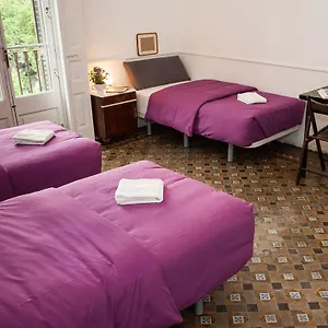 https://el-puchi-barcelona.catalonia-hotels.com